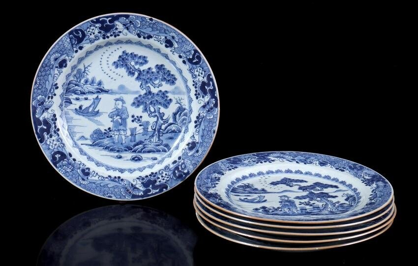 6 porcelain dishes with blue-and-white decor of a
