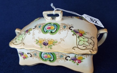 Vintage blushware art nouveau lidded butter or cheese dish. 7 inches long