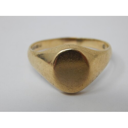 9ct Yellow Gold Signet Ring Hallmarked London 1988: Ring Siz...