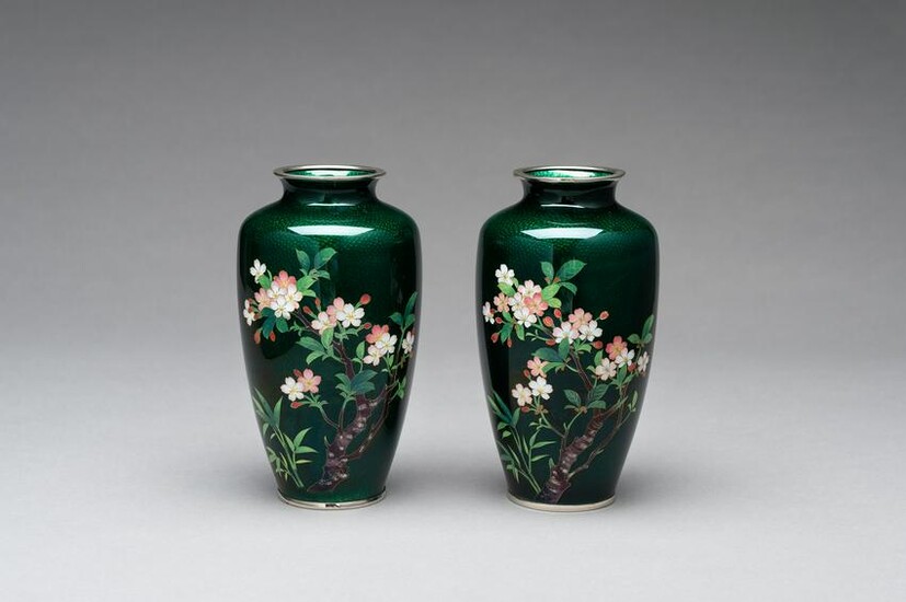 A PAIR OF ANDO STYLE GINBARI CLOISONNÃ‰ VASES