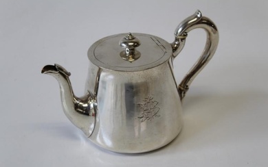 A Victorian sterling silver tea pot, marked for John Hunt...