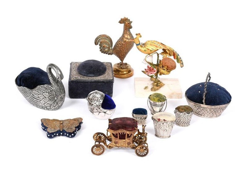 A collection of silver, metalware, electroplated and gilt-...