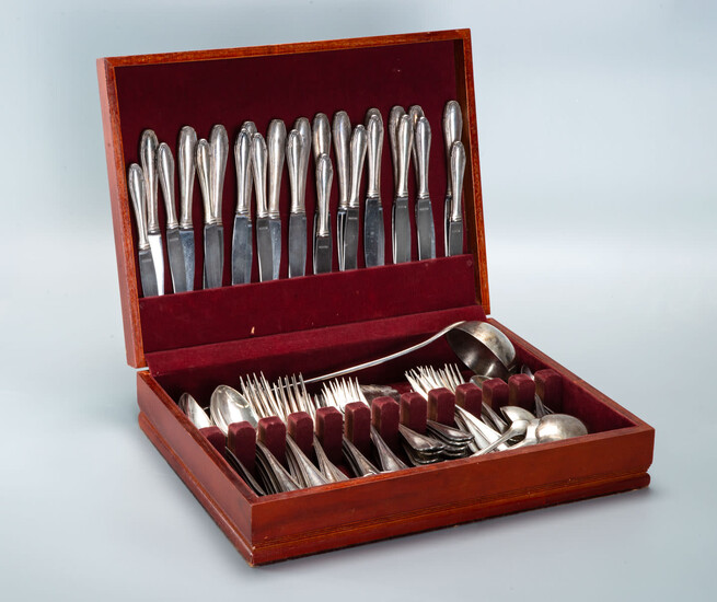 An Art Deco Silver Flatware Set for 12, Germany, Early 20th Century
