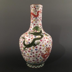 Chinese Famille Rose 'Dragon' Vase, Qianlong Mark