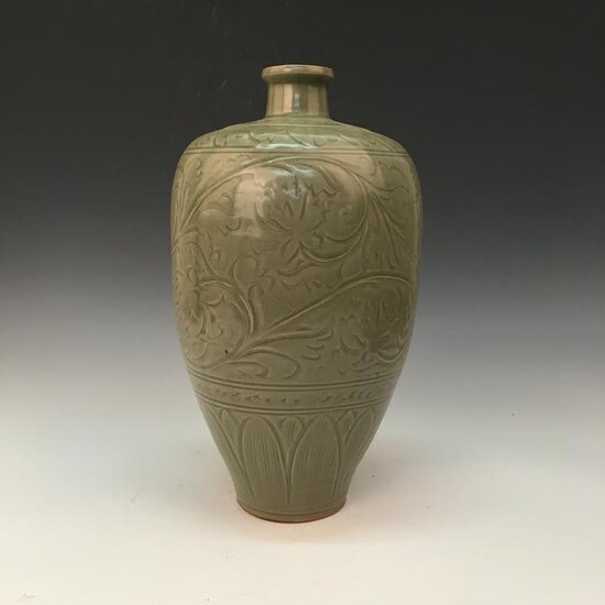 Chinese Yaozhou Kiln Meiping Vase
