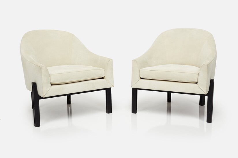 Contemporary Pair of lounge chairs, 21st Century
