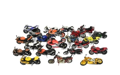 Diecast - a collection of largely Maisto made 1/18 scale die...