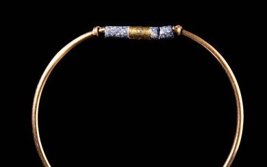 EGYPTIAN BRACELET WITH LAPIS LAZULI AND GOLD BEADS