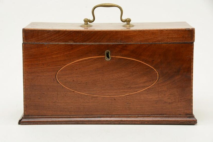 Federal mahogany and inlaid tea caddy with internal