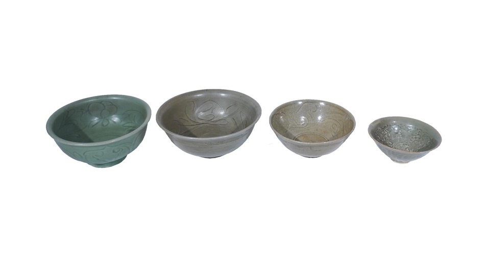 Four Chinese Celadon Glazed Bowls, Song-Ming Dynasty, 14th-17th Century
