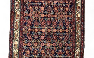 Hand Woven Persian Style Wool Rug