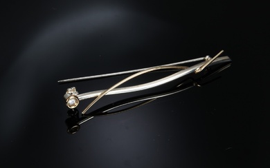 Heirring. Gold and sterling silver brooch