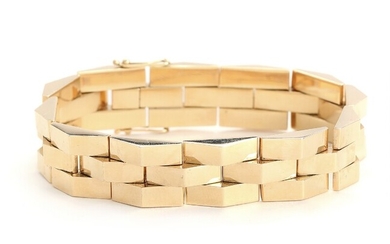SOLD. Jørgen Smed: A 14k gold bracelet. L. 18.3 cm. Weight app. 31.5 g. –...