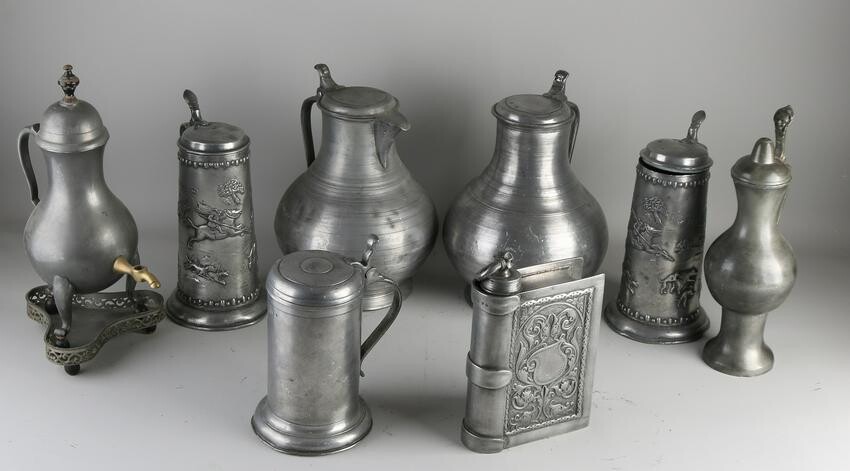 Lot of various tin.&#160 Old / antique?&#160 Among