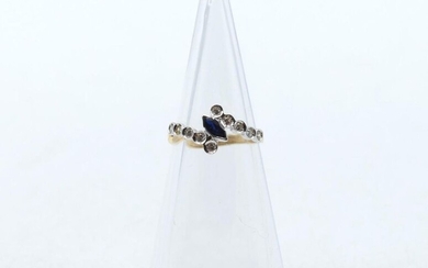Ring in 18 ct yellow and white gold set with 10 brilliants +/- 0.30 ct and 1 sapphire marquise size - 2.8 g (Size: 54)