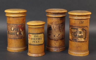 Set of four turned wooden apothecary pots with interlocking lids. Height 16,5 cm and 12,5 cm