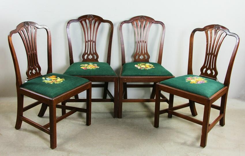 Set of 19thC English Chippendale Chairs