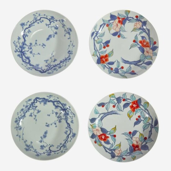 Two pairs of Japanese Nabeshima type porcelain dishes