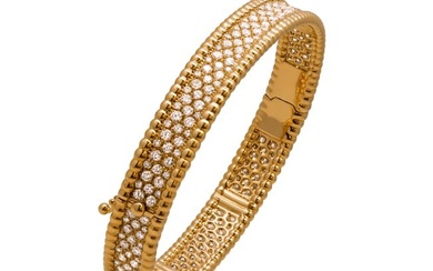 Van Cleef & Arpels Perlee diamonds bracelet, 3 rows, small model 18K Yellow Gold