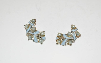 Vintage enamel silver tone Earrings