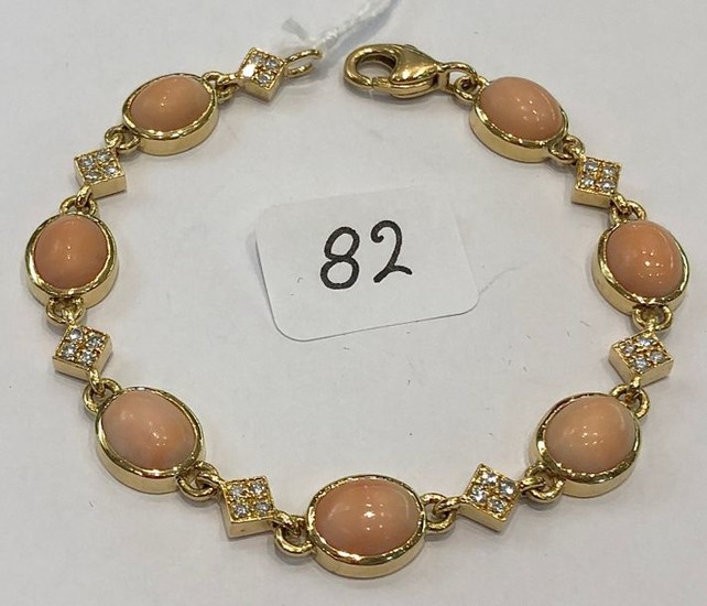 Yellow gold bracelet with 7 motifs set with...