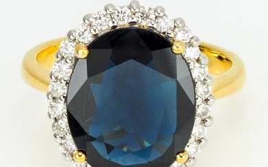 14 kt. Gold - Ring - 5.69 ct Sapphire - Diamonds