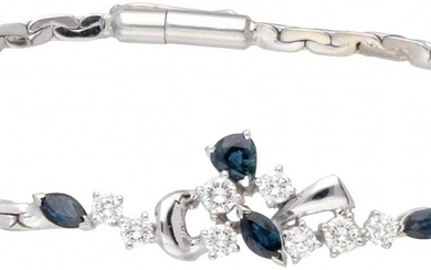 18K. White gold bracelet set with approx. 0.40 ct. diamond and approx. 0.62 ct. natural...