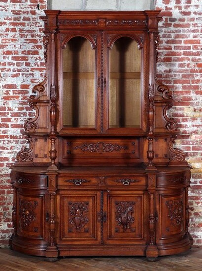 19TH CENTURY CONTINENTAL CARVED CABINET
