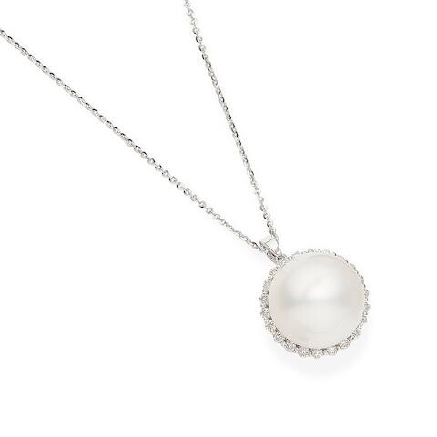 A cultured pearl and diamond pendant necklace