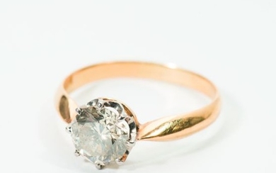 An 18 carat gold ring with diamond