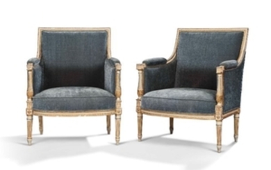 A PAIR OF GEORGE III GILTWOOD AND CREAM-PAINTED BERGERES, ATTRIBUTED TO FRANCOIS HERVE, CIRCA 1790