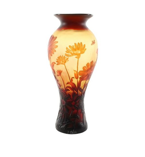 A Bohemian cameo glass vase - Daisies