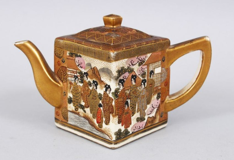A JAPANESE MEIJI PERIOD SATSUMA TEA POT, decorated with