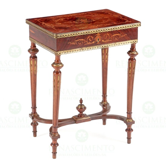 A NAPOLEON III SEWING TABLE