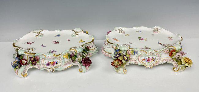 A PAIR OF 19TH C. FLOWER ENCRUSTED PEDESTALS