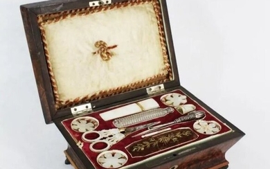 A Palais Royal sewing box - Mother of pearl, Wood - 1840