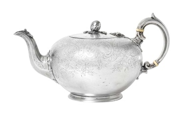 A Victorian Silver Teapot by Edward, Edward, John and William Barnard, London, 1841