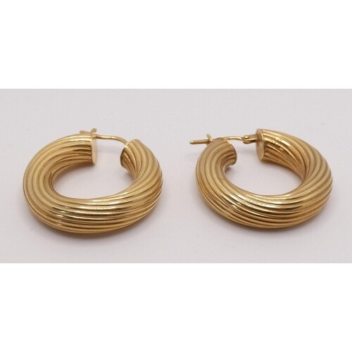 A pair of 9ct gold ribbed hoop earrings, 4.3 gms