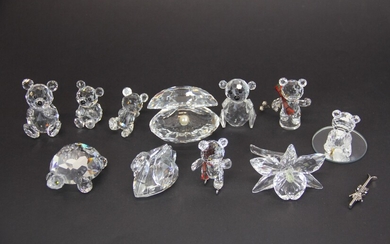A quantity of Swarovski crystal items.