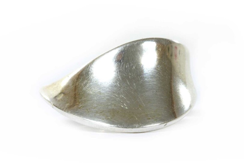 A silver Georg Jensen 'Mobius' ring