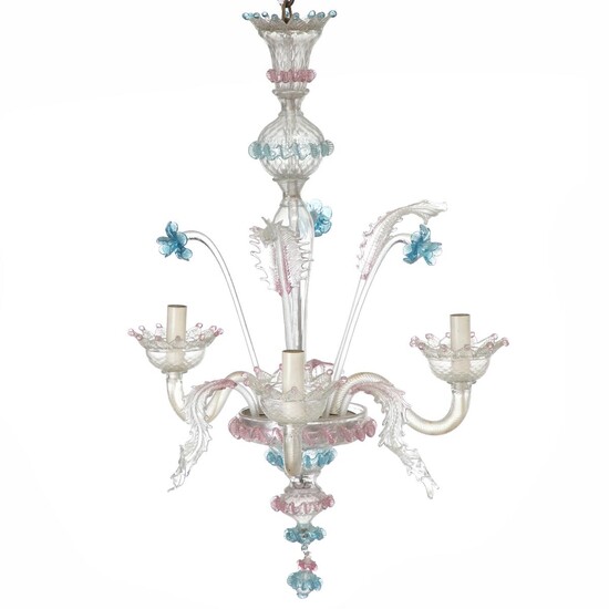 NOT SOLD. A small three-light Venetian multi-coloured glass chandelier. Electrical. Murano, Italy, mid 20th century. H. 84 cm. Diam. 54 cm. – Bruun Rasmussen Auctioneers of Fine Art