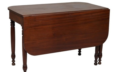 American Federal Walnut Drop Leaf Table, early 19th c., the hinged drop leaf top with swing out