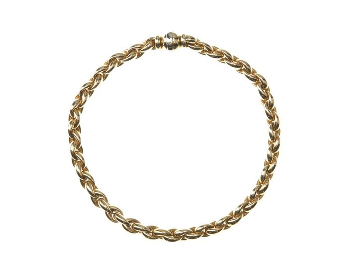 An Italian gold chain necklace