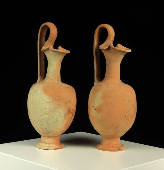 Ancient Greek Terracotta Pair Greek Oinochoe - 26×11×11 cm - (2)