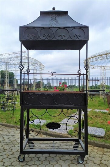 Barbecue - Iron (cast/wrought), Metal - recent