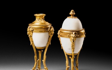 Beautiful pair of cassolette candlesticks... - Lot 83 - Varenne Enchères