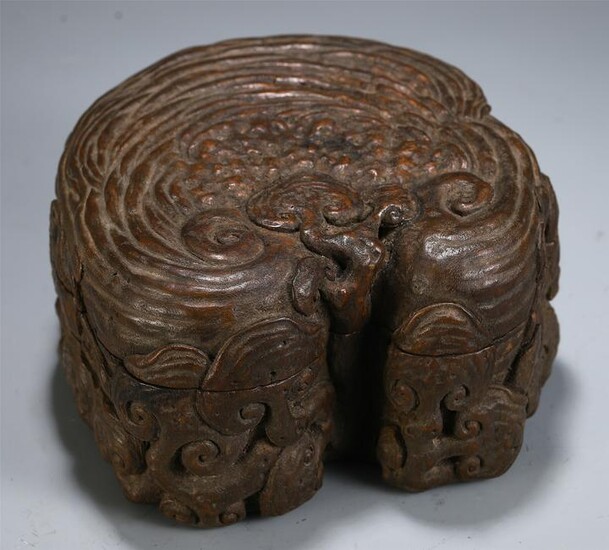 CHINESE WOOD CARVED LIDDED BOX