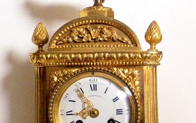 Cartel clock - 19th Century, French Empire - Exceptional gilded bronze clock, fluted Doric columns, chiseled dome - Louis XVI - Gilt bronze - 1850-1900