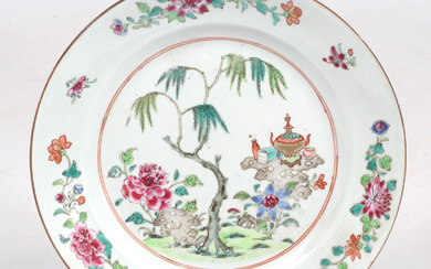 Chinese porcelain plate, 17th/19th century.