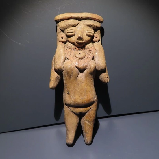 Chupícuaro, Mexico Terracotta Female Pretty Venus Figure. 12 cm H. c. 1250 - 400 BC. Spanish Import License